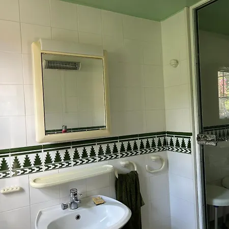 Dans Dependance Avec Sdb Privee *